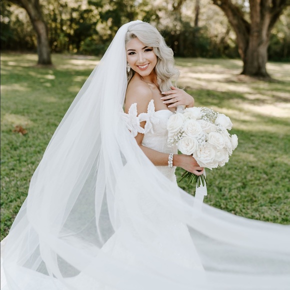 Pronovias Atelier Hechizo Dress - Picture 2 of 6